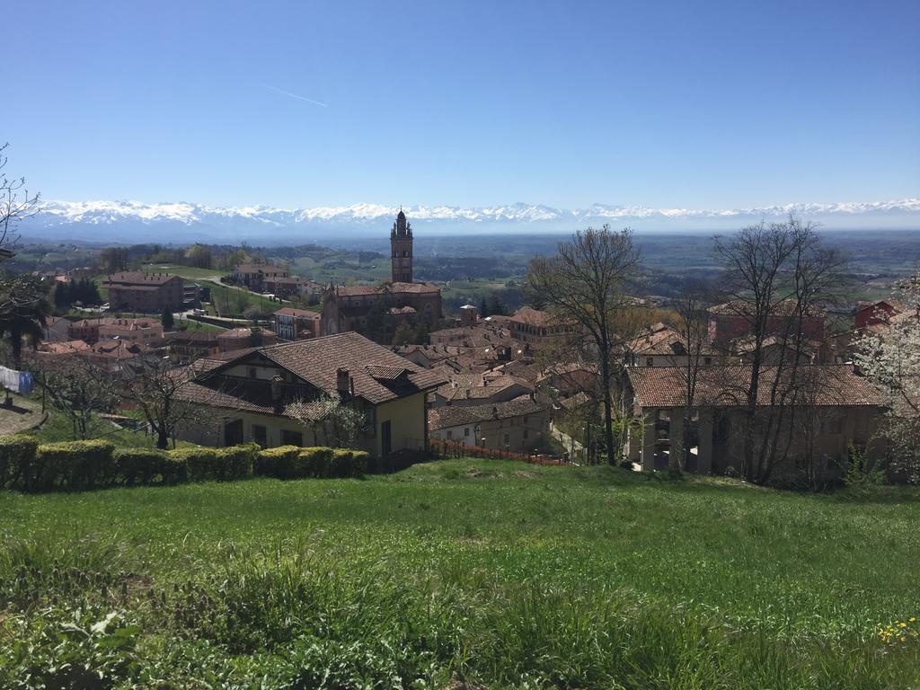 La Casa Gialla Daire Monforte dʼAlba Dış mekan fotoğraf